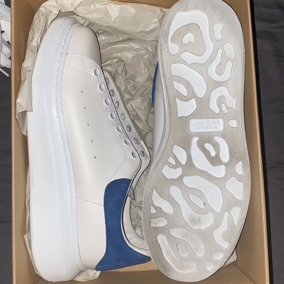 Oversized Sneakers - Picture 5 of 7